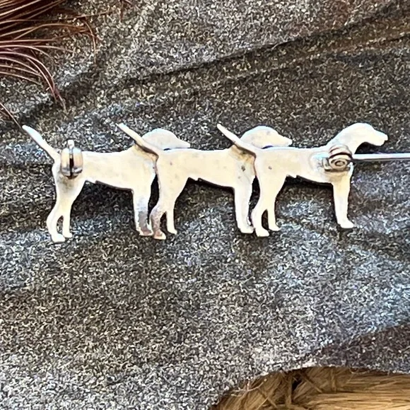 Vintage Preowned Three Hunting Dogs Pin Brooch Unsigned - Picture 10 of 17